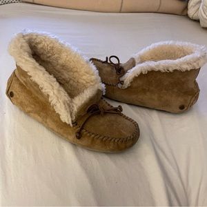 UGG Alena Chestnut Suede/Sheepskin Slippers Womens Size 6